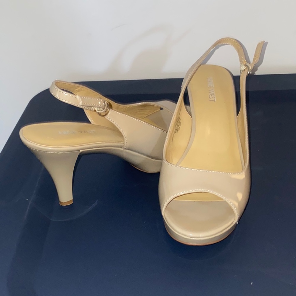 Nine West nude heals